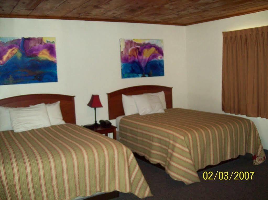 Lakeshore Lodge Wofford Heights Ngoại thất bức ảnh